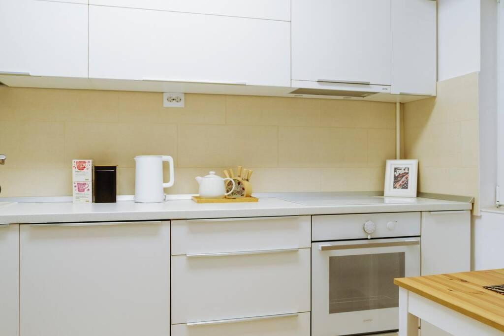 Elegant Vibes Apartment Next To Obor Market Bucarest Exterior foto