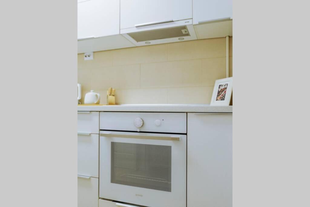 Elegant Vibes Apartment Next To Obor Market Bucarest Exterior foto